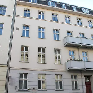 Amelie Otel