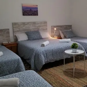 Break In Gothic Hostal Penzion Barcelona